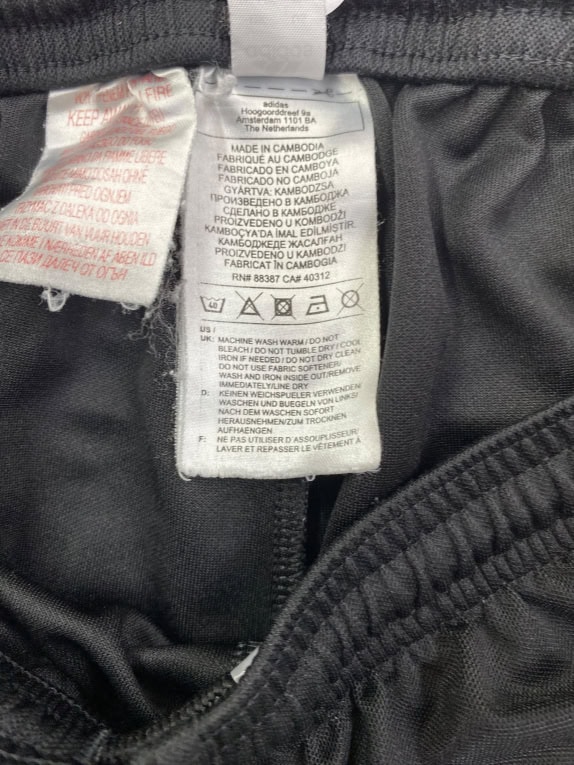ADIDAS ΑΘΛΗΤΙΚΟ ΣΟΡΤΣ PERFORMANCE ΜΕ ΤΡΕΙΣ ΡΙΓΕΣ ΜΑΥΡΟ ΑΝΔΡΙΚΟ XS