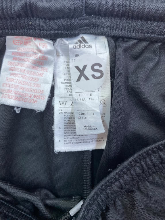 ADIDAS ΑΘΛΗΤΙΚΟ ΣΟΡΤΣ PERFORMANCE ΜΕ ΤΡΕΙΣ ΡΙΓΕΣ ΜΑΥΡΟ ΑΝΔΡΙΚΟ XS