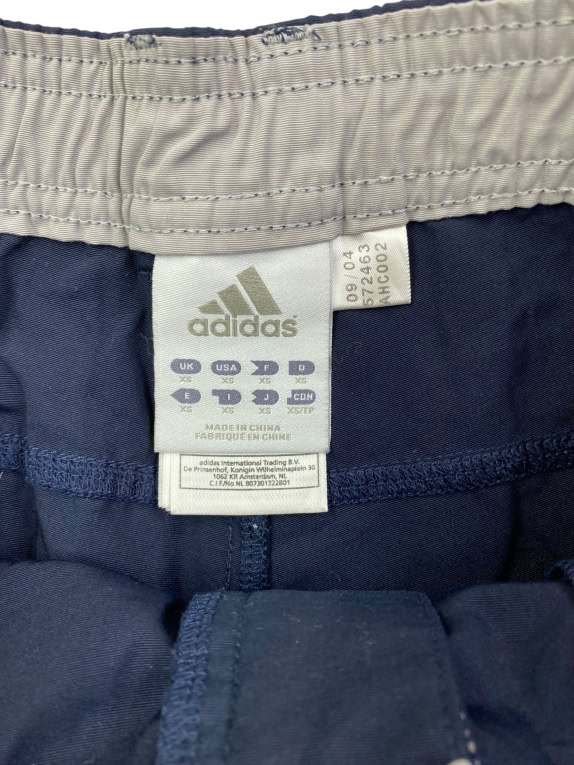 ADIDAS pantaloni cargo 3/4 vintage con logo ricamato blu scuro da uomo XS
