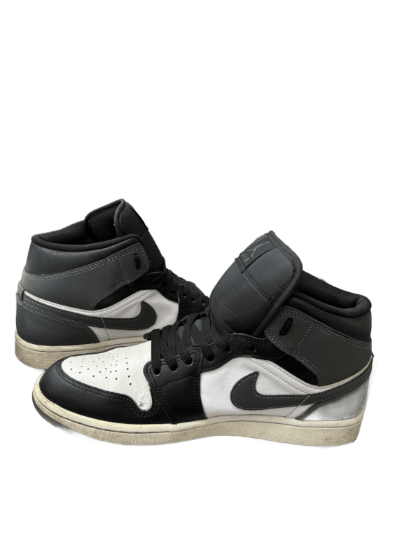 NIKE AIR JORDAN 1 MID SNEAKERS BLACK WHITE MENS PRE OWNED EU 44