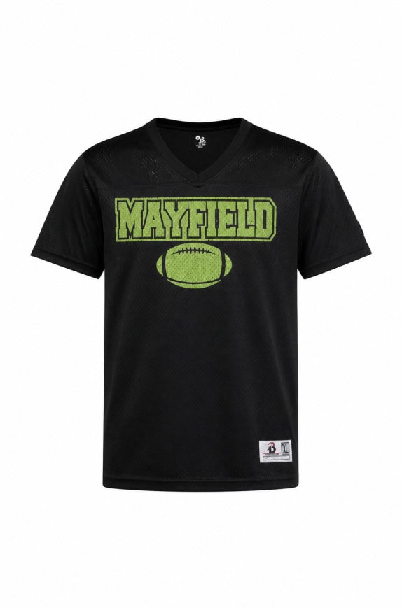 BEER GEAR FOOTBALL TEE GRAPHIC BLACK MALE PRE OWNED L