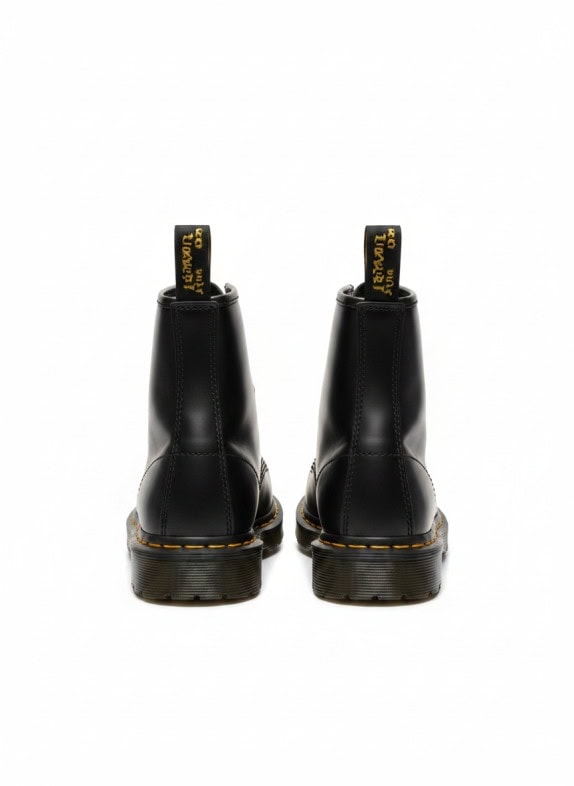 DR MARTENS ΔΕΡΜΑΤΙΝΑ ΜΠΟΤΑΚΙΑ CLASSIC ΜΑΥΡΑ UNISEX PRE OWNED EU 39