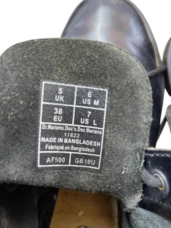 DR. MARTENS Black Leather 8 Eye Boots Unisex Size 38