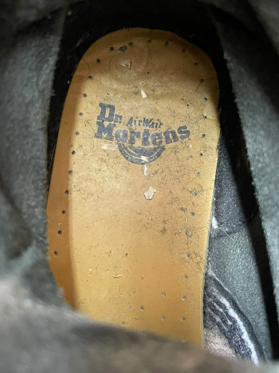DR. MARTENS Black Leather 8 Eye Boots Unisex Size 38