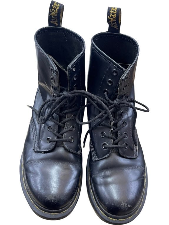DR. MARTENS Black Leather 8 Eye Boots Unisex Size 38