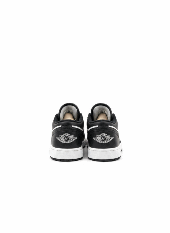 JORDAN SNEAKERS LOW CLASSIC BIANCO NERO UNISEX PRE OWNED EU 39