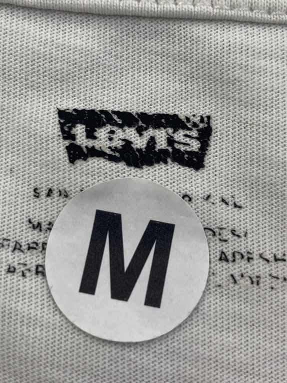 LEVI S GRAPHIC TEE MINIMAL OFF WHITE UNISEX PRE OWNED M