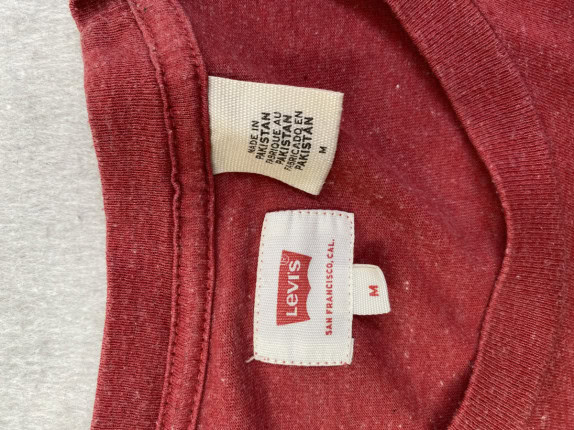 LEVIS GRAPHIC TEE WASHED RED MENS PRE OWNED M