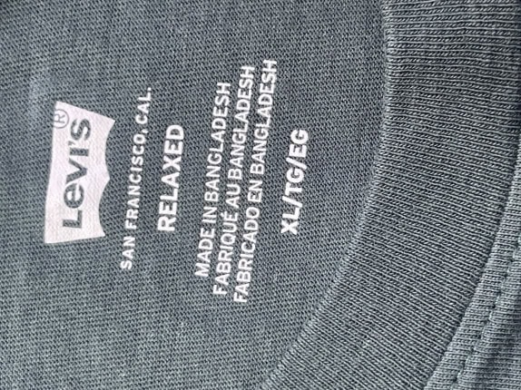 LEVIS GRAPHIC TEE DARK GREEN WOMENS PRE OWNED XL