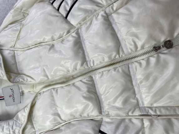 MONCLER PUFFER JACKET CLASSIC OFF WHITE ΓΥΝΑΙΚΕΙΟ PRE OWNED S/M