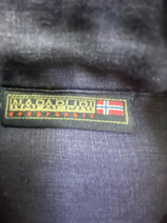 NAPAPIJRI ΠΟΥΚΑΜΙΣΟ LOGO ΜΑΥΡΟ UNISEX L
