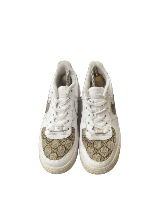 NIKE AIR FORCE LOW SNEAKERS MONOGRAM ΛΕΥΚΟ ΜΠΕΖ UNISEX PRE OWNED EU 38.5