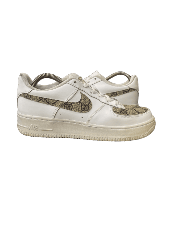 NIKE AIR FORCE LOW SNEAKERS MONOGRAM ΛΕΥΚΟ ΜΠΕΖ UNISEX PRE OWNED EU 38.5