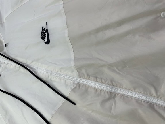 NIKE ΑΝΤΙΑΝΕΜΙΚΟ ΜΠΟΥΦΑΝ SPORTSWEAR OFF WHITE UNISEX PRE OWNED M