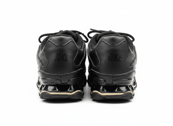 NIKE ATHLETIC SHOES ATHLETIC BLACK MEN PRE OWNED EU 45