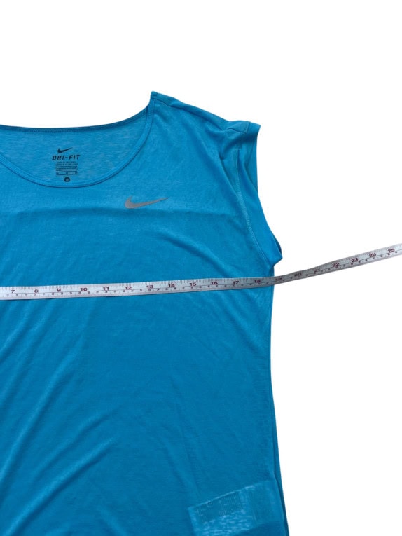 NIKE DRI FIT T SHIRT SPORTSWEAR TURQUOISE WOMENS PRE OWNED M