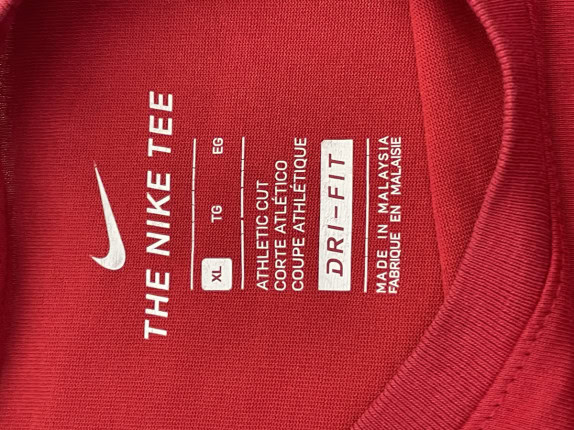 NIKE GRAPHIC TEE ATHLETIC RED WOMEN PRE OWNED XL