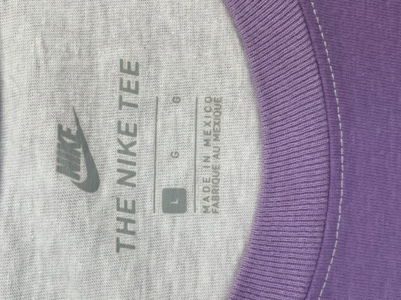 NIKE T SHIRT GRAPHIC MODERNO MULTICOLOR DONNA PRE OWNED L
