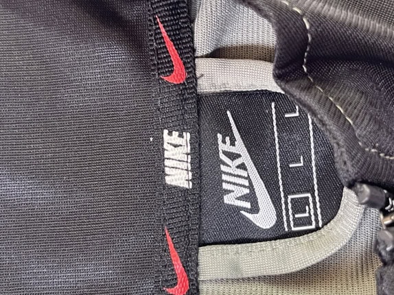 NIKE TRACK JACKET MINIMAL GREY BLACK MEN PRE OWNED L