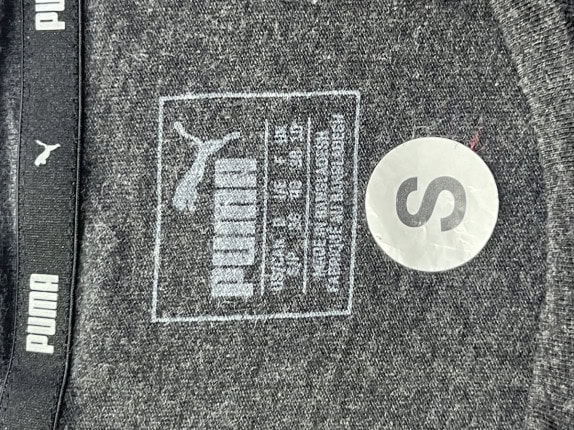 PUMA GRAPHIC TEE MINIMAL BLACK WOMEN PRE OWNED S