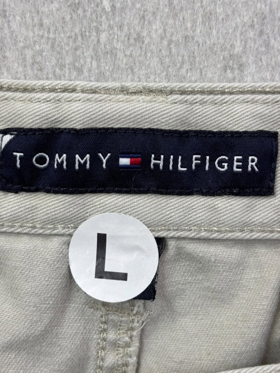 TOMMY HILFIGER CARGO SHORTS UTILITY STONE GREY MENS PRE OWNED L