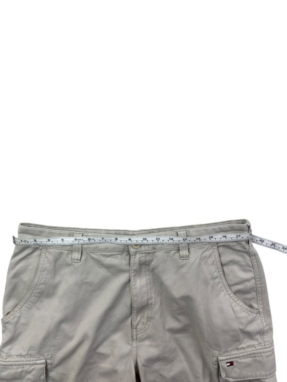 TOMMY HILFIGER CARGO SHORTS UTILITY STONE GREY MENS PRE OWNED L