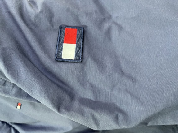 TOMMY HILFIGER ΜΠΟΥΦΑΝ ΜΕ ΚΟΥΚΟΥΛΑ ΜΠΛΕ ΑΝΤΡΙΚΟ PRE OWNED M