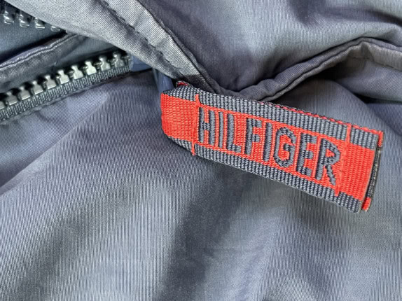 TOMMY HILFIGER ΜΠΟΥΦΑΝ ΜΕ ΚΟΥΚΟΥΛΑ ΜΠΛΕ ΑΝΤΡΙΚΟ PRE OWNED M