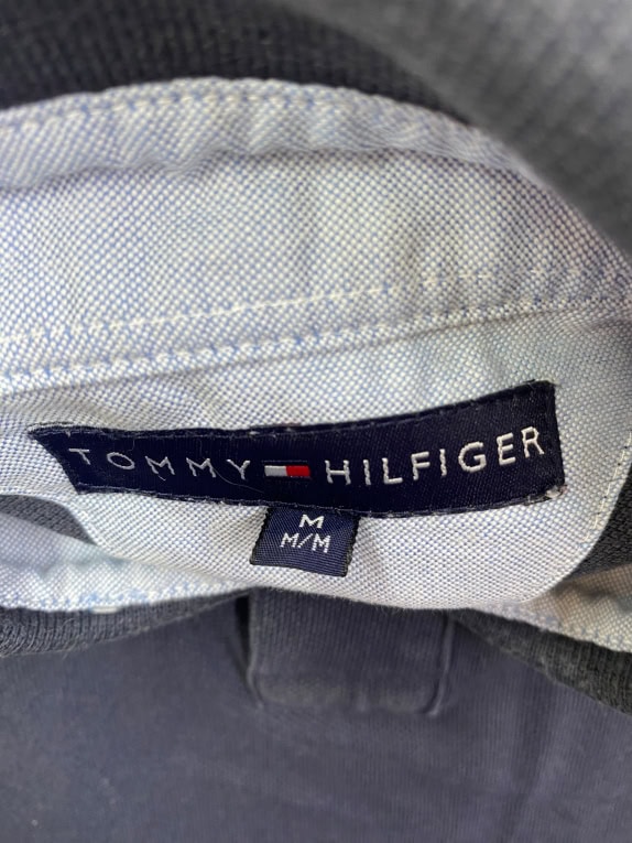 TOMMY HILFIGER POLO ΜΠΛΟΥΖΑ CLASSIC PIQUE ΚΕΝΤΗΤΟ ΛΟΓΟΤΥΠΟ ΜΠΛΕ ΣΚΟΥΡΟ ΑΝΔΡΙΚΗ M