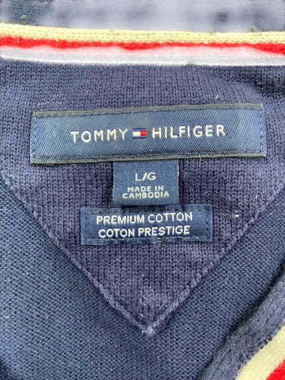 TOMMY HILFIGER ΠΟΥΛΟΒΕΡ V-NECK PREMIUM COTTON ΜΕ ΡΙΓΕΣ ΜΠΛΕ ΣΚΟΥΡΟ ΑΝΔΡΙΚΟ L