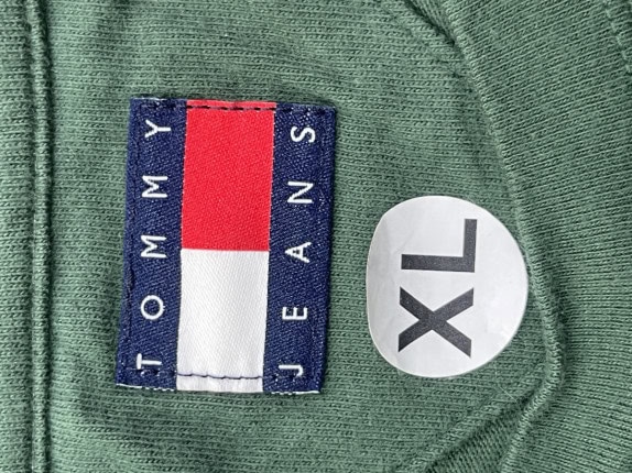 TOMMY JEANS GRAPHIC TEE STREETWEAR GREEN MEN PRE OWNED XL