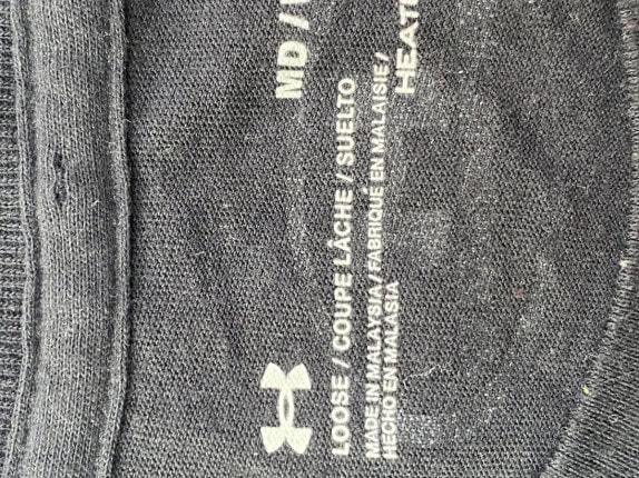 UNDER ARMOUR GRAPHIC TEE STREETWEAR NAVY MEN PRE OWNED M