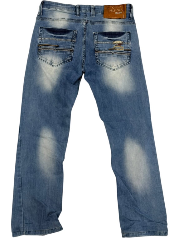 VINTAGE MEN'S TOMMY HILFIGER JEAN IN BLUE