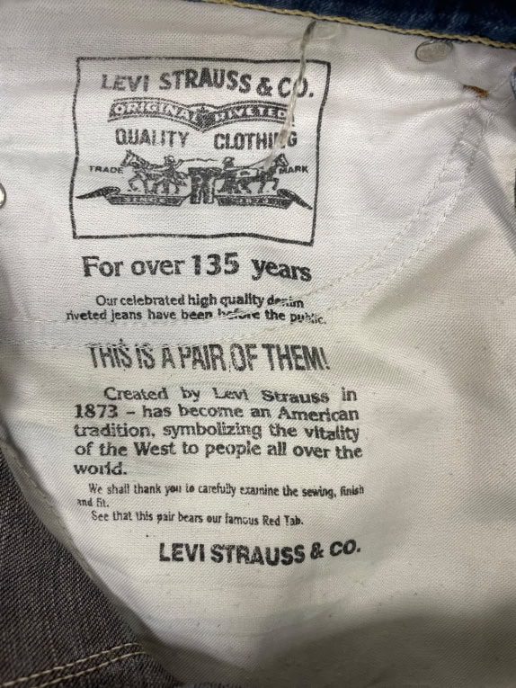 VINTAGE LEVI'S SLIM FIT JEANS MEN'S M