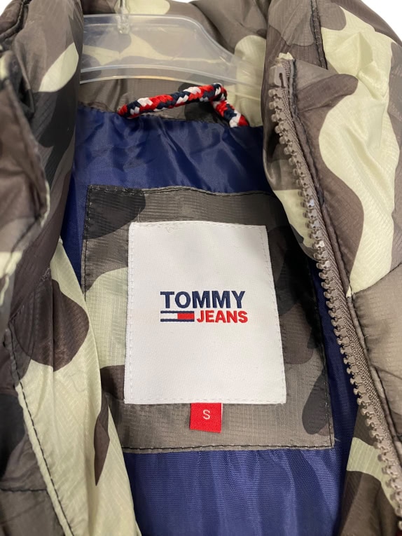 VINTAGE TOMMY JEANS PUFFER ΜΠΟΥΦΑΝ CAMO ΠΑΡΑΛΛΑΓΗ ΚΑΦΕ ΑΝΔΡΙΚΟ S
