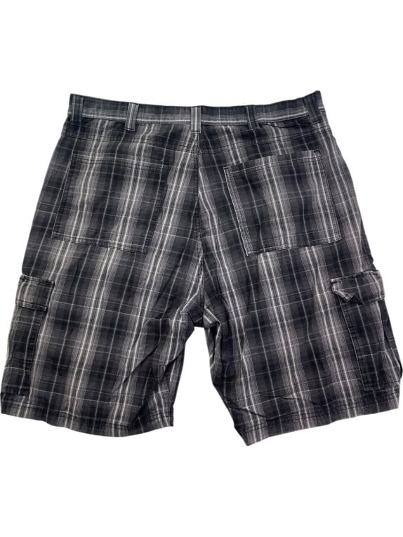 WRANGLER CARGO SHORTS UTILITY PLAID CHARCOAL MENS PRE OWNED XL