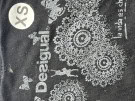 DESIGUAL ΜΑΚΡΥΜΑΝΙΚΗ ΜΠΛΟΥΖΑ GRAPHIC ΜΑΥΡΟ ΓΥΝΑΙΚΕΙΟ PRE OWNED XS