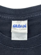 GILDAN ΚΟΝΤΟΜΑΝΙΚΟ T SHIRT COLLEGIATE ΞΕΘΩΡΙΑΣΜΕΝΟ ΜΑΥΡΟ UNISEX PRE OWNED L
