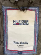 HILFIGER DENIM OLIVE PARKA ΜΕ ΚΟΥΚΟΥΛΑ ΚΑΙ ΓΟΥΝΑ - S