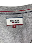 HILFIGER DENIM T-SHIRT V-NECK ΜΕ ΛΟΓΟΤΥΠΟ ΓΚΡΙ ΑΝΔΡΙΚΟ S