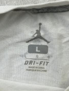 JORDAN ΚΟΝΤΟΜΑΝΙΚΗ ΜΠΛΟΥΖΑ GRAPHIC SPORTSWEAR ΛΕΥΚΟ ΑΝΤΡΙΚΟ PRE OWNED L