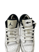 JORDAN SNEAKERS LOW CLASSIC BIANCO NERO UNISEX PRE OWNED EU 39