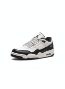 JORDAN SNEAKERS RETRO WHITE BLACK MENS PRE OWNED EU 43