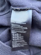 TOMMY HILFIGER ΠΟΥΛΟΒΕΡ V-NECK PREMIUM COTTON ΜΕ ΡΙΓΕΣ ΜΠΛΕ ΣΚΟΥΡΟ ΑΝΔΡΙΚΟ L