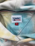 TOMMY JEANS ΦΟΥΤΕΡ ΜΕ ΚΟΥΚΟΥΛΑ RETRO TIE-DYE LOGO MULTICOLOR ΓΥΝΑΙΚΕΙΟ